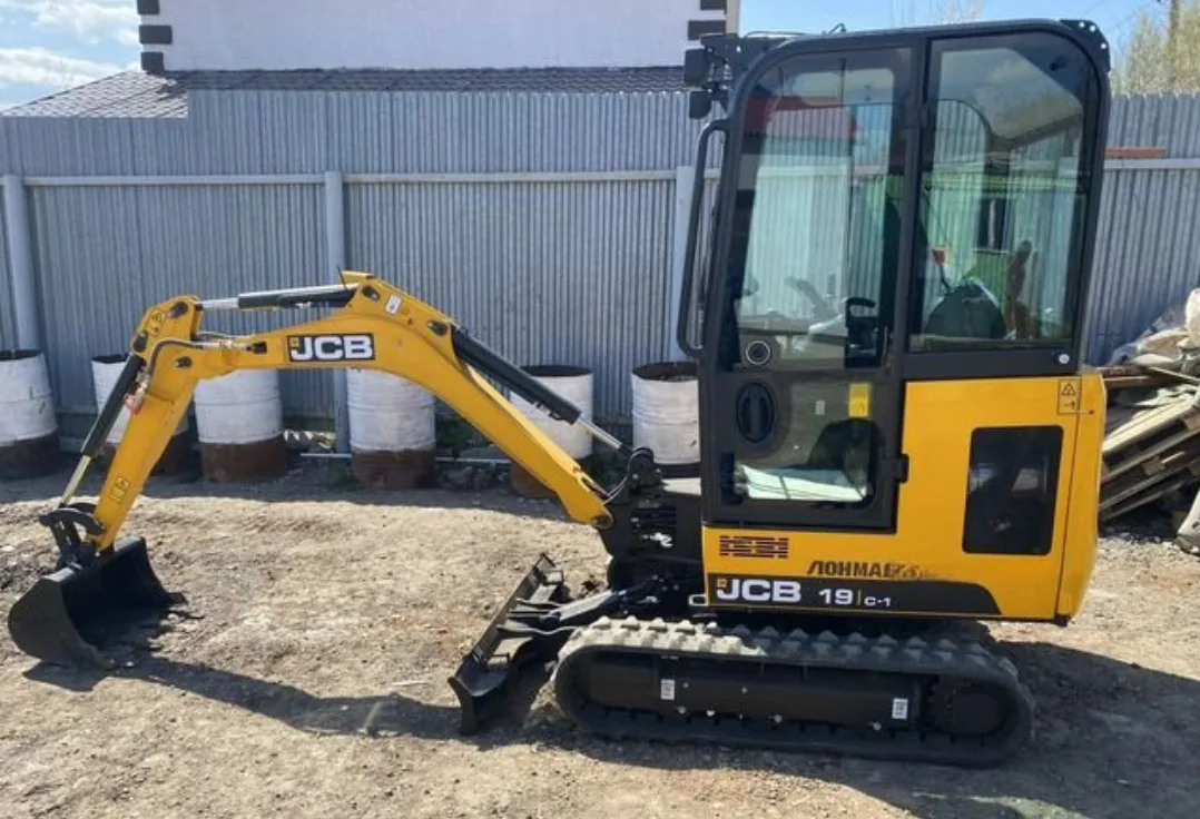 Мини-экскаватор JCB 19C-1