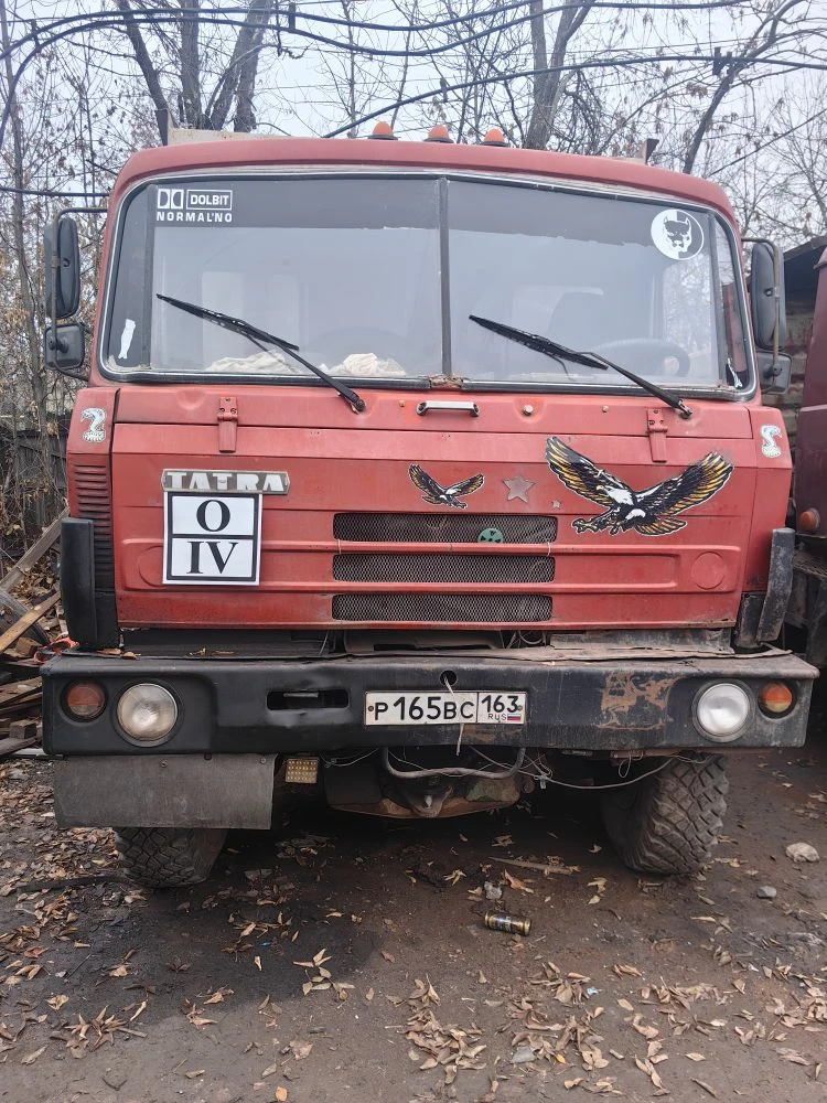 Самосвал Tatra 815, спереди 2