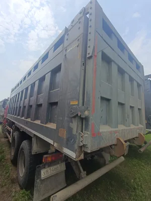 Shacman (Shaanxi) SX* 8x4 Самосвал