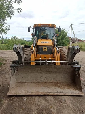Bull 4SX Экскаватор-погрузчик