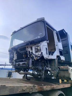 Shacman (Shaanxi) SX* 6x6 Самосвал