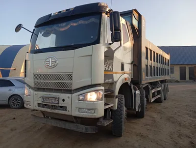 FAW J6 8x4 Самосвал