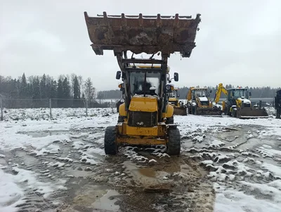 BIZON 777 Экскаватор-погрузчик